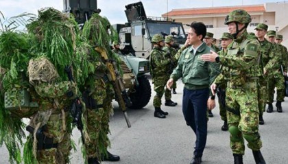 台海附近，日本自卫队部署重兵！解放军8字警告，要斩断黑手了？