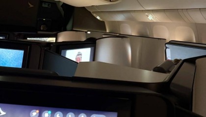 国泰航空乘务员被投诉将白葡萄酒给3岁小孩喝！航司称正调查