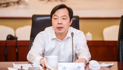 方力任江阴市委书记