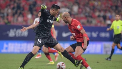 李璇评价王大雷道歉：没辜负山东球迷的信任，队长该有的担当