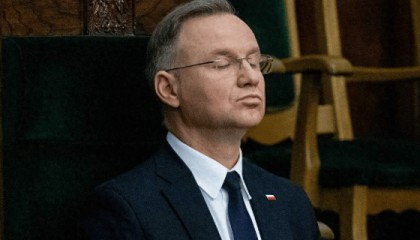 想当下个乌克兰？，中欧国家要主动要求部署核弹，这下要惹恼普京了