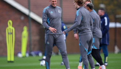 疯了！纽卡挖米兰4大核心，博特曼换托莫里，双边交易要毁红黑？