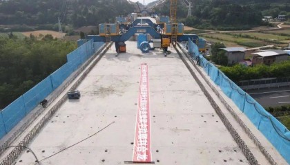 成渝中线高铁、西渝高铁迎来重大进展