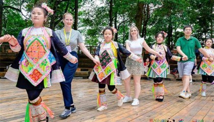 European travel agents explore ethnic culture in Guizhou｜欧洲国家旅行商贵州踩线团走进醉美黔东南