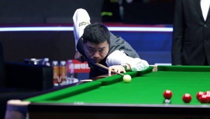 斯诺克世界公开赛次日 丁俊晖特鲁姆普顺利晋级32强