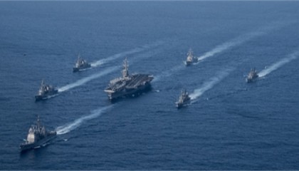 美航母编队涌入南海！解放军不动声色，在东风面前一切都是无用功