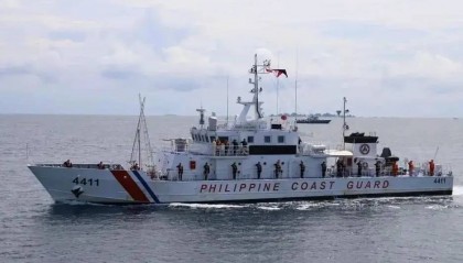胜了!30小时无法前进一步,菲律宾两艘主力船撤离,仁爱礁破船进入最后时刻!