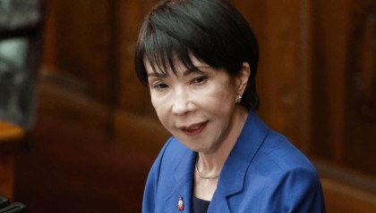 中方行动再升级，对琉球措辞变了，高市早苗请求对话，中方送上7个字