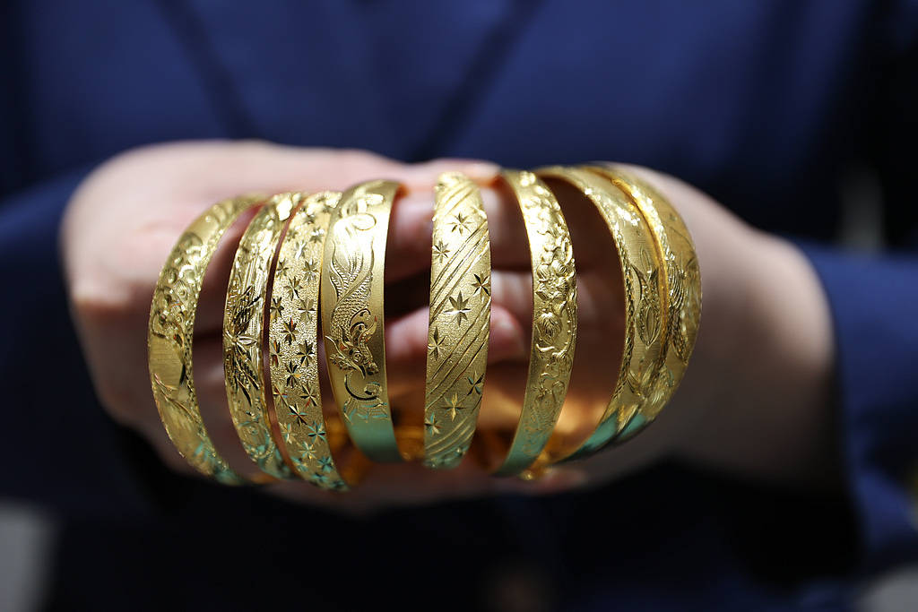 黄金价格大跳水，市场追逐的“确定性”被动摇