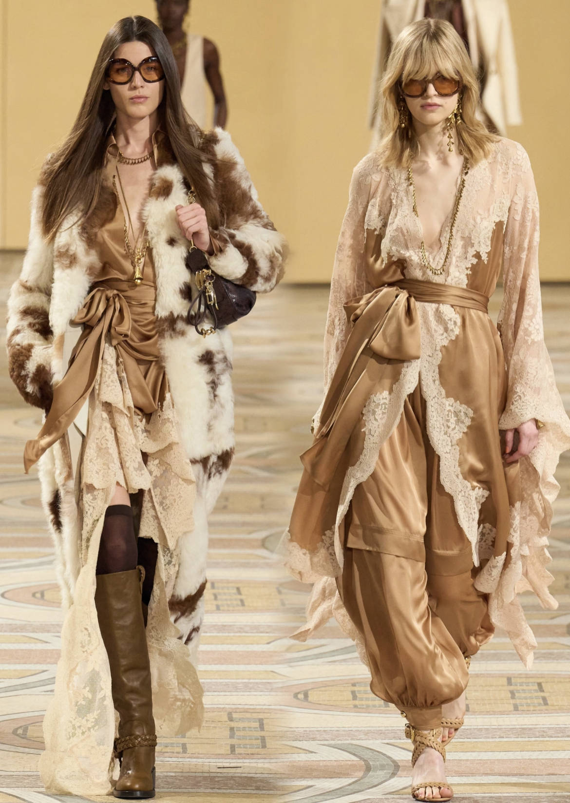 那英、孟子义、马思纯众星都爱穿的游牧风,从哪吹来的?