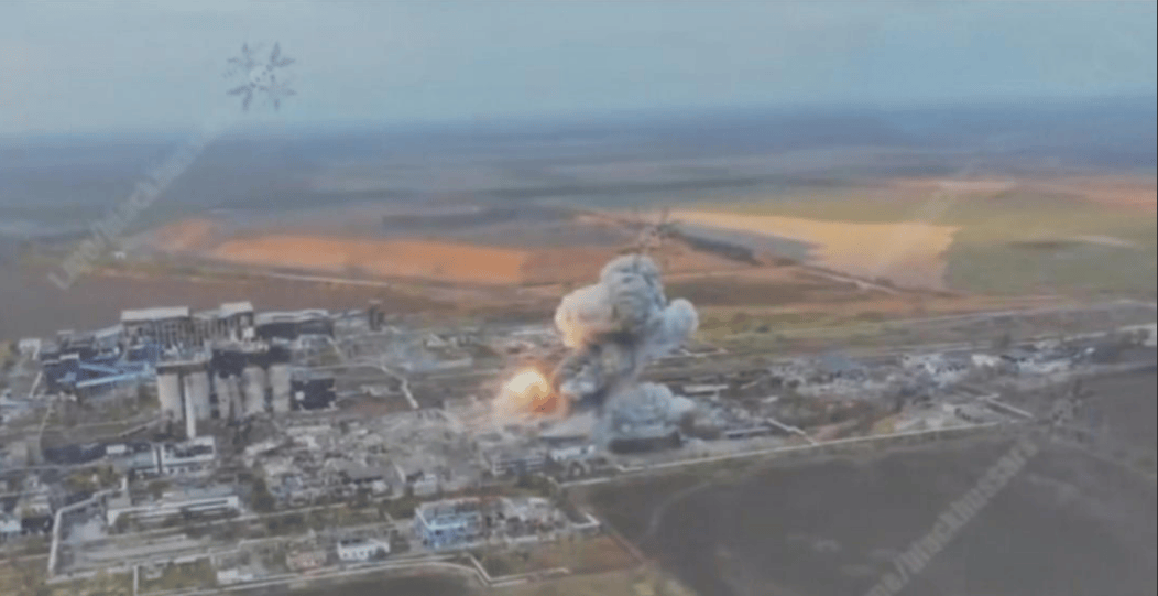 红军城大势已去,乌军士兵对俄罗斯投降,宣称泽连斯基才是乌克兰敌人!