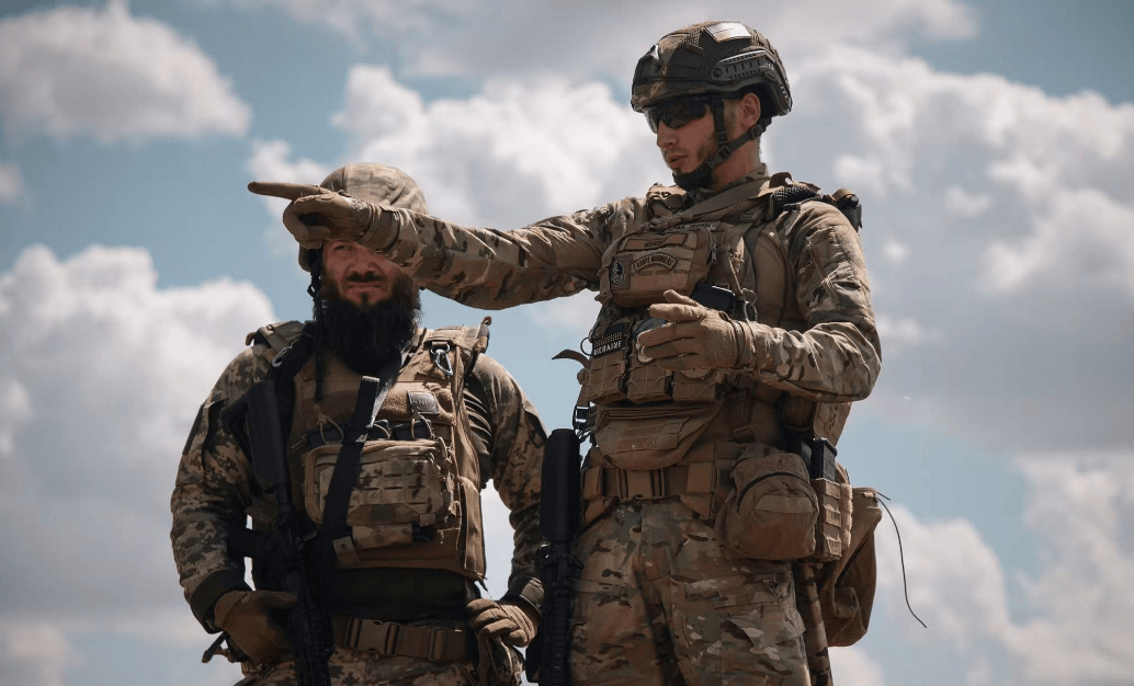 俄军逆天打法根本防不住！俄乌爆发矿井血战，普京连夜宣布大消息