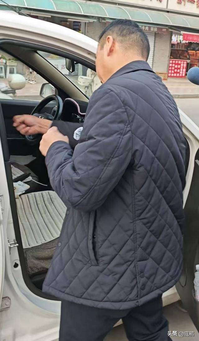 “女子遭家暴驾车逃跑致丈夫身亡案”二审开庭 家属还原事发地驾车逃跑细节