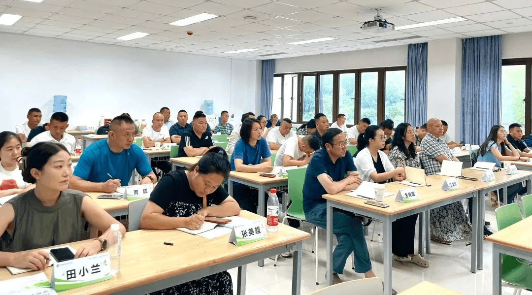 擎旗典范路·关键支撑⑩ | 阿坝州党的基层组织建设成效凸显