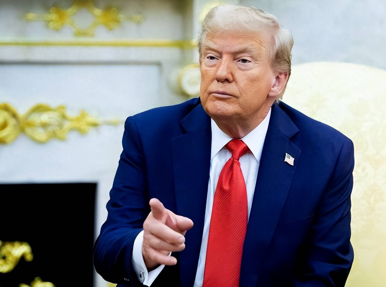 薛剑怒怼高市早苗涉台言论令日方破防,多方炒作中日对立,特朗普表态成为事态降温关键推手