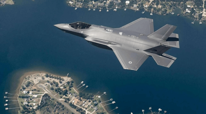 土耳其上演“左右横跳”：或将退掉S-400，重回F-35项目