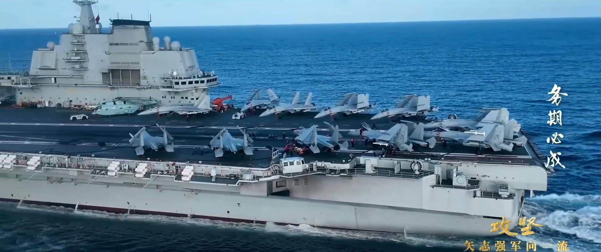 突发！2架日本F-15J逼近辽宁舰，歼-15T起飞拦截，硬碰硬分出胜负