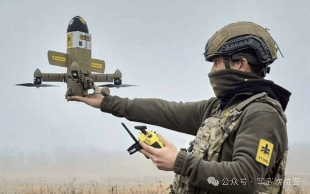 乌克兰悄悄举行人类首个全无人阅兵式！摆出99款无人装备，大幅超越俄罗斯？