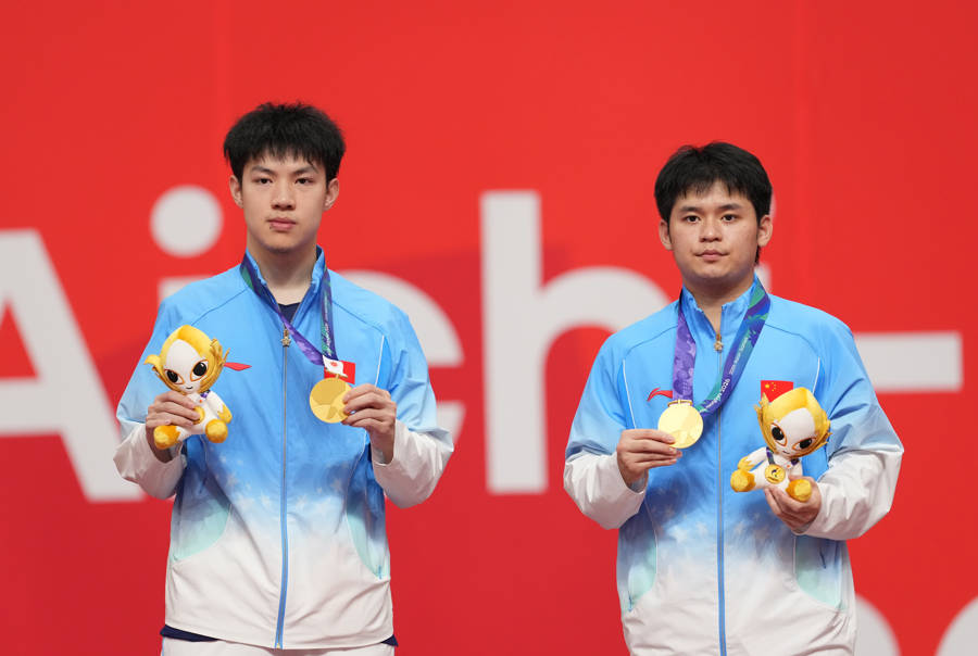 国乒小将一日双杀日本强敌，这枚亚运男双金牌价值为何远超男团？
