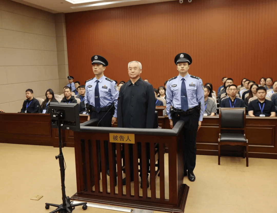 原副部级许传智，被判12年